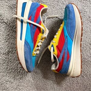 Fila Renno sneakers in the 'Atomic Blue Fiery Red' colorway